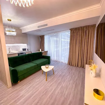 View White Titanic * Năvodari